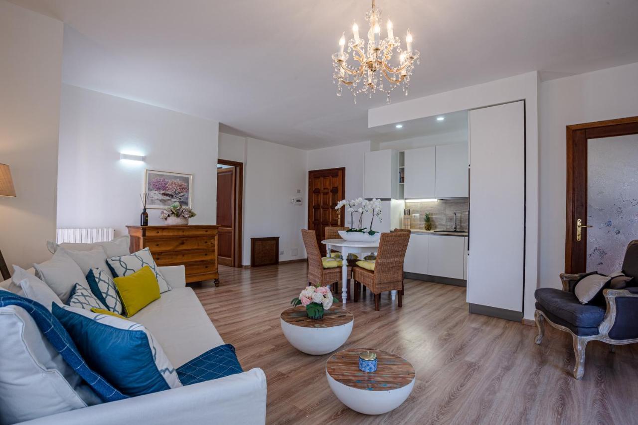 Appartamento San Teodoro centro Esterno foto